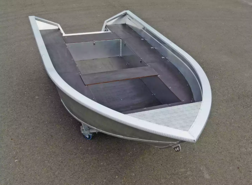 Алюминиевая лодка  Неман-420 в Орске