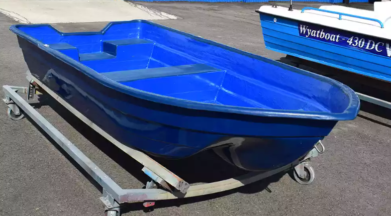 Стеклопластиковая лодка Neman-340 (тримаран) в Орске