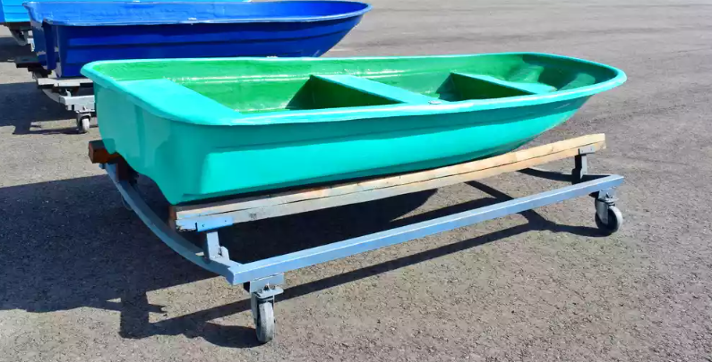 Стеклопластиковая лодка Старт (тримаран) в Орске