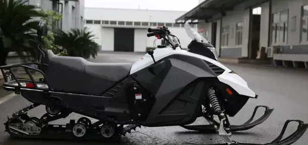 Снегоход ULAR 220 в Орске