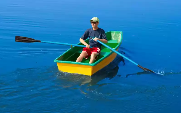 Стеклопластиковая лодка Малютка в Орске