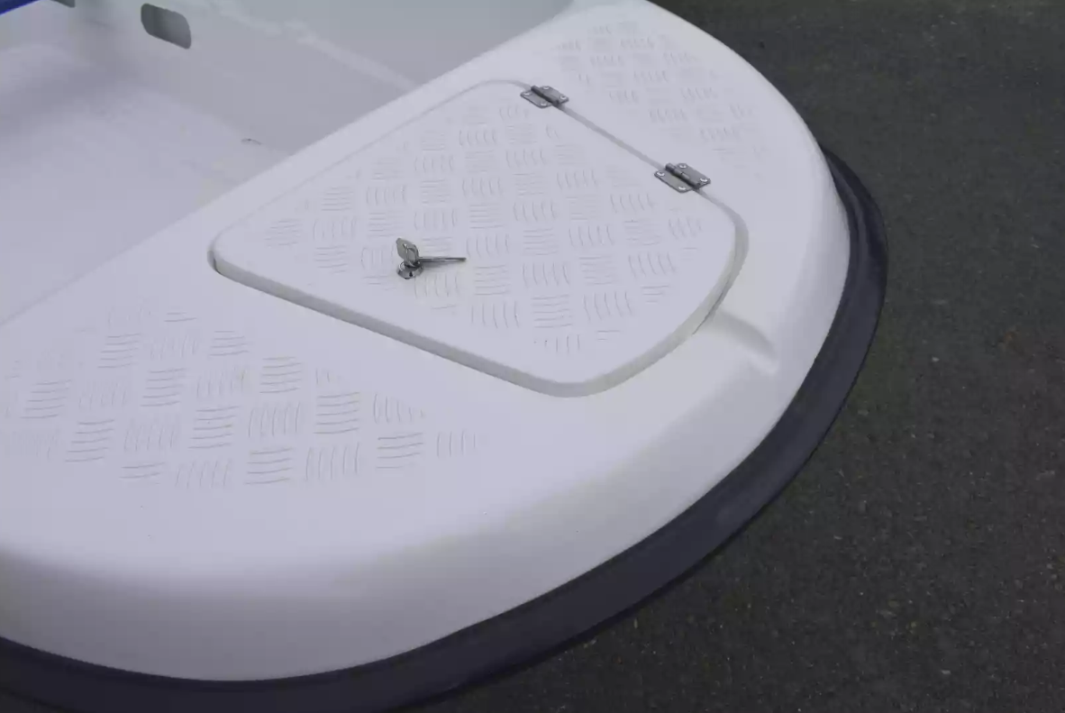 Стеклопластиковая лодка Пингвин New (тримаран) в Орске