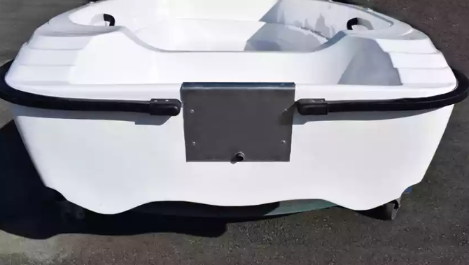 Стеклопластиковая лодка Пингвин (тримаран) в Орске