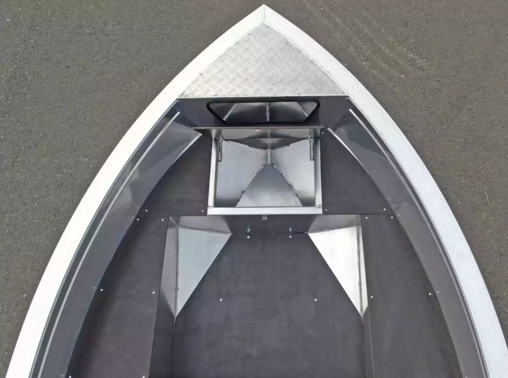 Алюминиевая лодка  Неман-420 в Орске