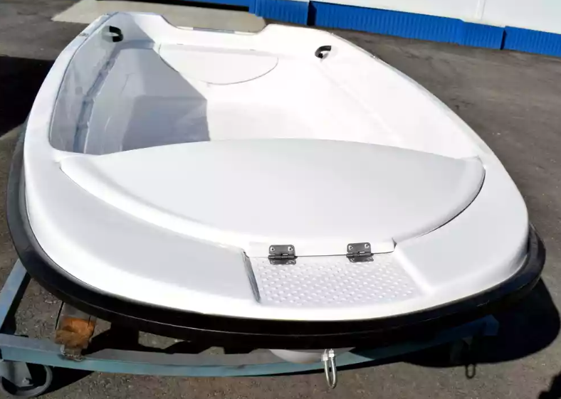 Стеклопластиковая лодка Пингвин (тримаран) в Орске