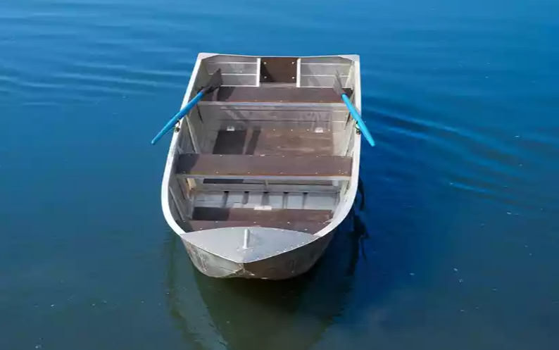 Алюминиевая лодка Вятка-Профи 37 в Орске