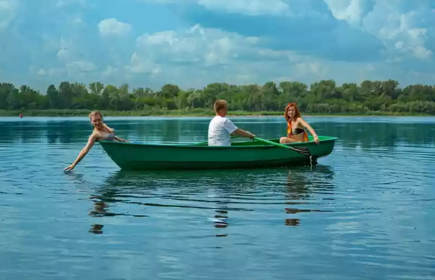 Стеклопластиковая Лодка Голавль в Орске