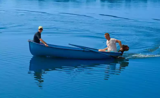 Стеклопластиковая лодка Омуль в Орске