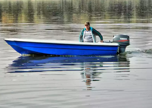 Стеклопластиковая лодка Wyatboat 430 тримаран в Орске