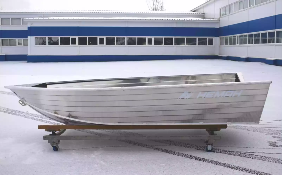 Алюминиевая лодка Неман-400 в Орске
