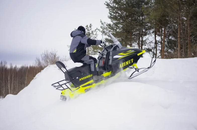 Миниснегоход Бурлак Азимут 20 л.с.  Б/У в Орске