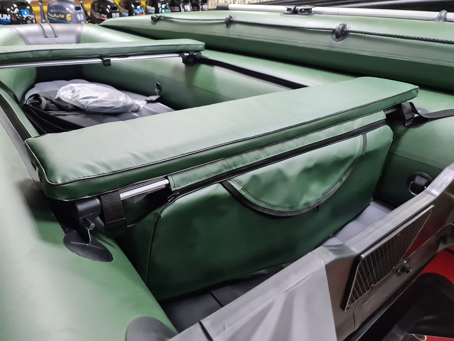 КОМПЛЕКТ МЯГКИХ НАКЛАДОК С СУМКОЙ ДЛЯ ЛОДОК 90Х20 ЗЕЛЕНЫЙ в Орске