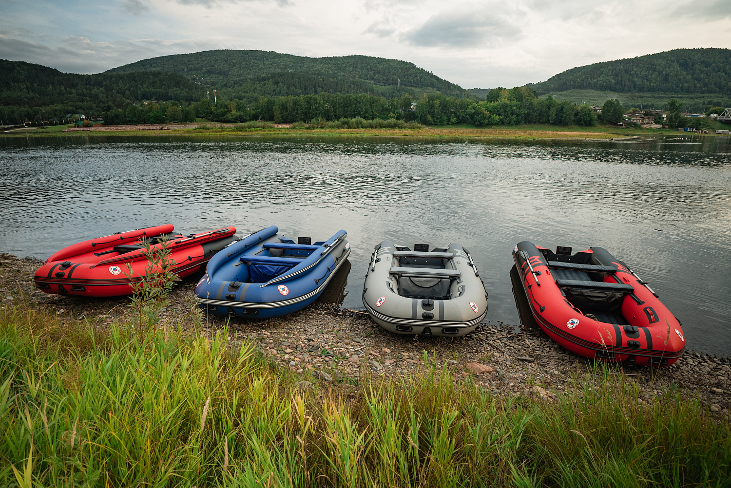 Лодка MISHIMO RIVER FJET PRO 400 под водомет в Орске