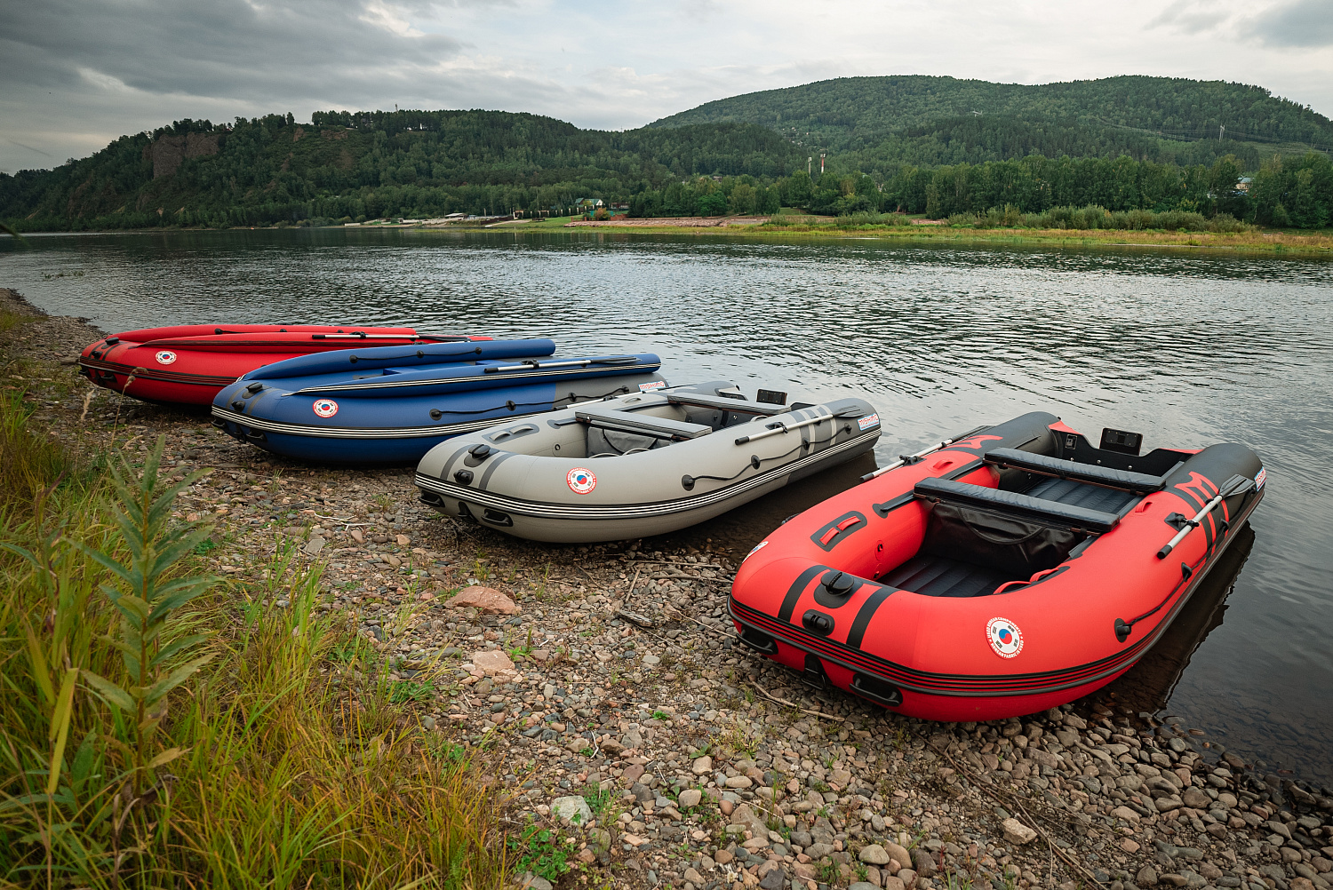 Лодка MISHIMO RIVER FJET PRO 400 под водомет в Орске