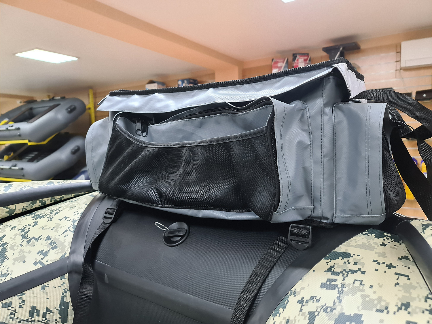 СУМКА ЛЮКС НА БАЛЛОН ДЛЯ ЛОДОК ПВХ 50Х25Х25 СМ в Орске